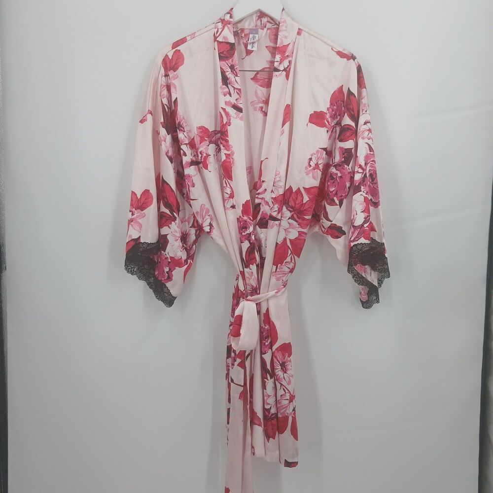 womans lilac and london size XXL robe pink red short robe with lace trim & belt